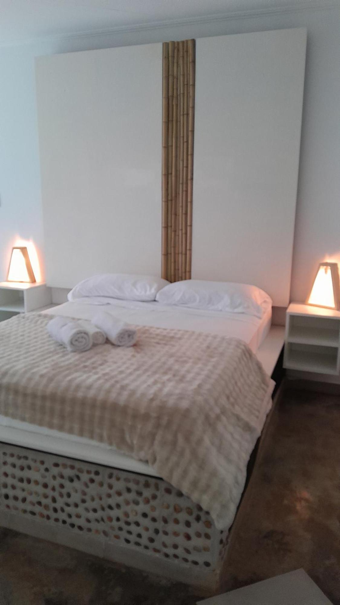 Noah Housing Hostel Santo Tome  Luaran gambar